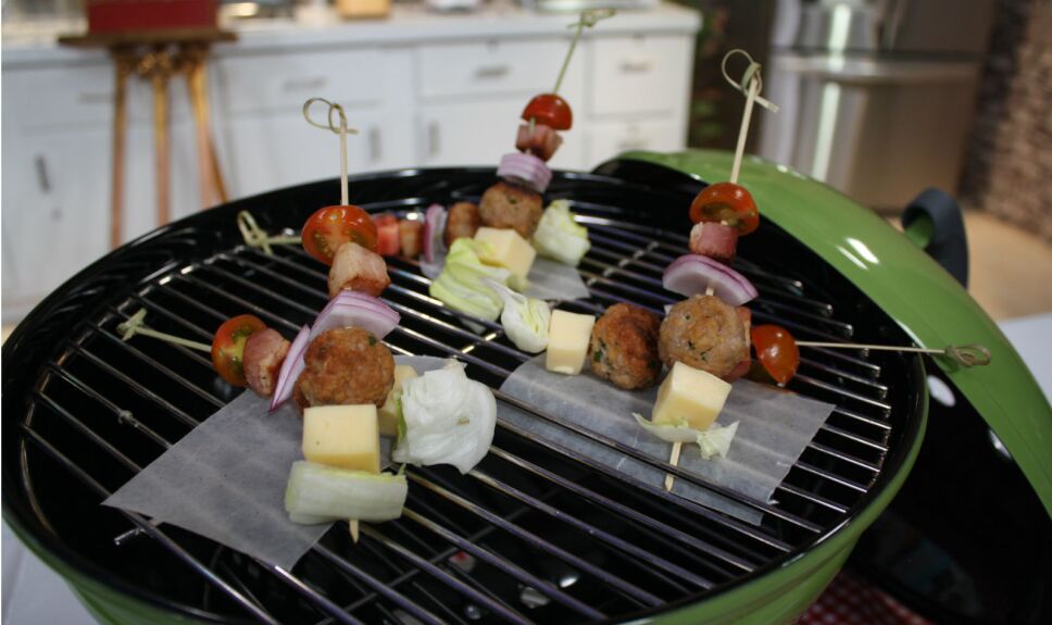 Brochetas de hamburguesa