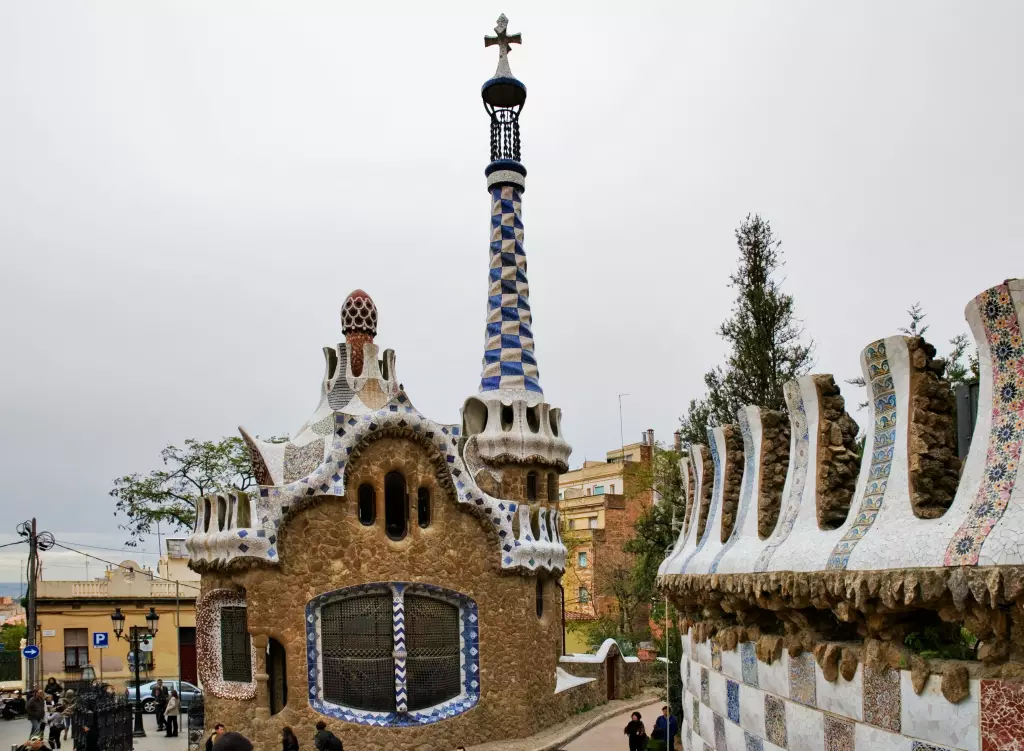 Las obras más influyentes de Antoni Gaudí, el arquitecto de Dios