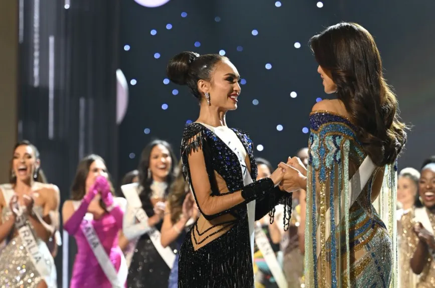 R’Bonney Gabriel, Miss Universo USA convenció al jurado con su respuesta.