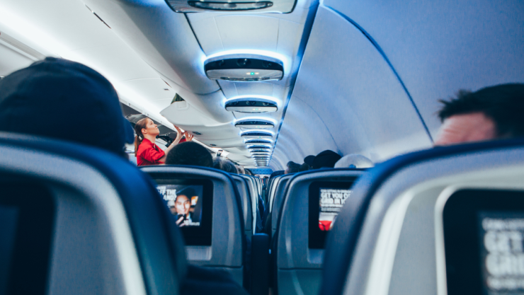 Pasajero con diarrea provoca que vuelo se retrase