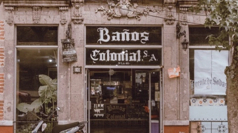 Colonia: baños públicos de San Ángel