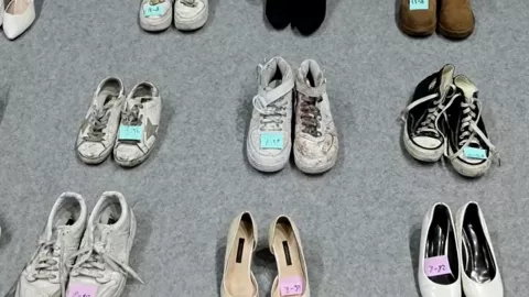 Objetos de las víctimas en estampida de Seúl