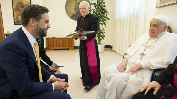 Papa Francisco Recibe a JD Vance en el Vaticano; de esto hablaron.jpg