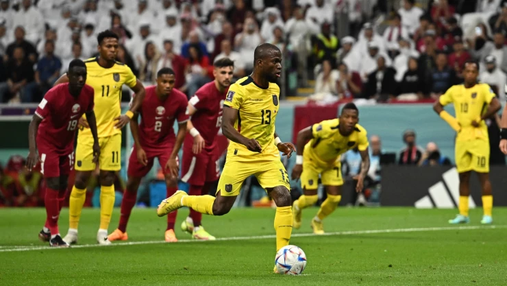 Gol de Enner valencia en el partido inaugural de Qatar 2022