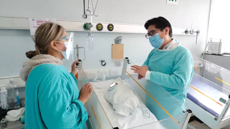 IMSS hace cirugia de corazon a recien nacido