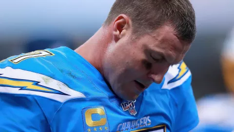 Kansas City Chiefs vence en el Estadio Azteca a Los Angeles Chargers como parte del cierre de la semana once de la temporada 100 de la NFL.