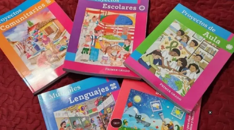 ¡Un libro sin recetas! Textos divididos en Fases que recibirán los maestros por parte de la