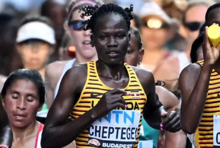 Quién era Rebecca Cheptegei Lo que sabemos de la atleta olímpica que murió tras ser quemada por su pareja