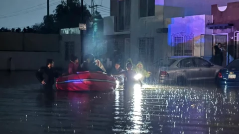 Corregidora inundado, Paseos del Bosque, lluvias del martes