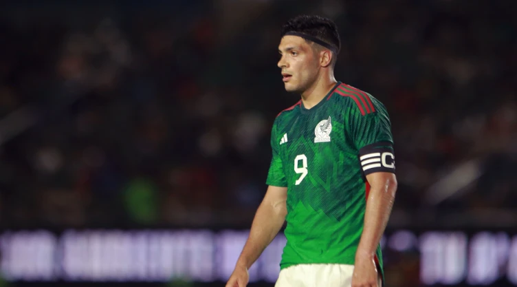Raúl Jiménez con la Selección Mexicana