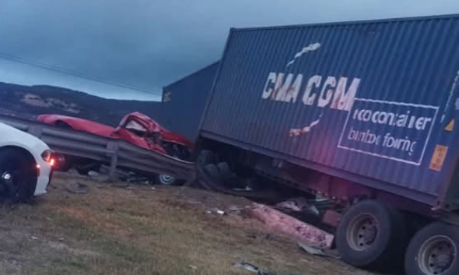 Choque de tráiler y camioneta en el tramo Querétaro-San Luis Potosí, km 49 12 enero 2025