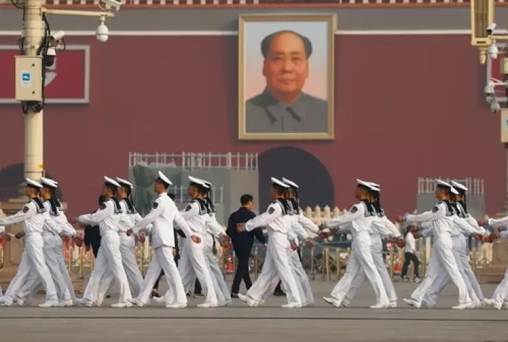 desfile china.PNG