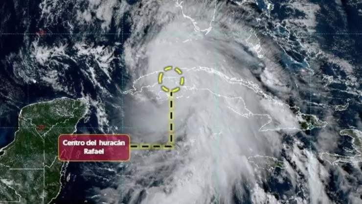Huracán Rafael se intensifica a categoría 3 y así afectará a Quintana Roo.jpg