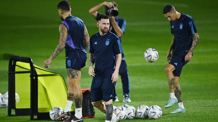 Lionel Messi entrena con Argentina