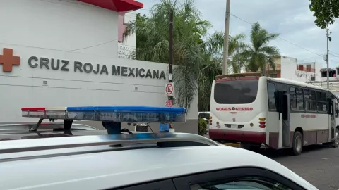Camión Cucas- Cruz Roja.jpg