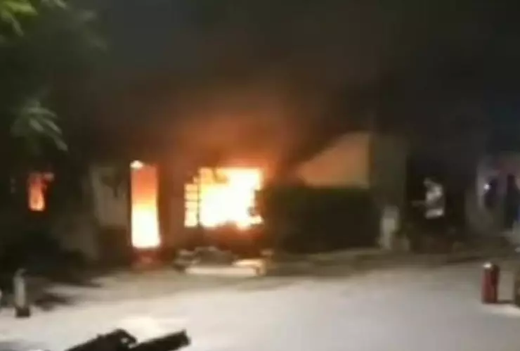 Incendio de árbol de Navidad cobra la vida de una persona en Dzilam de Bravo (VIDEO)