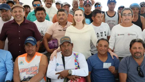 Apoyos alimentarios del Programa Familia Pescadora en Isla Mujeres