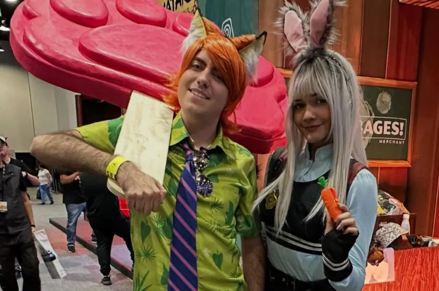 La cultura geek en La Mole 2025 fue una celebración de la creatividad. Los asistentes no solo se limitaron a admirar los cosplays, sino que interactuaron con los creadores de estos trajes, haciendo preguntas sobre sus procesos y técnicas.