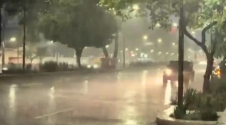 Fuertes lluvias y granizo en varias alcaldías de la CDMX