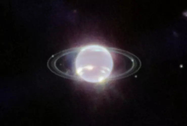 Telescopio Webb capta imagen nítida de anillos de Neptuno