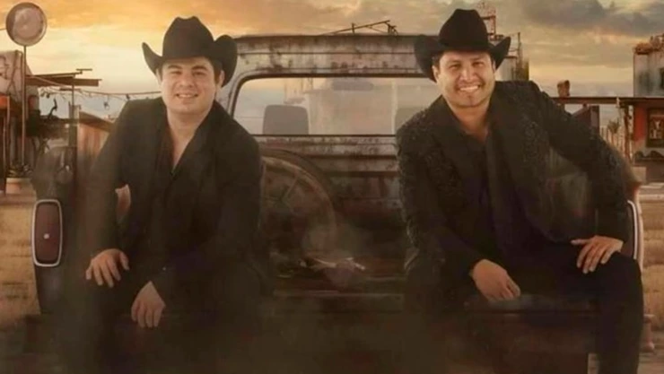 Julión Álvarez y Alfredo Olivas podrían ser multados por cantar narcocorridos en Chihuahua
