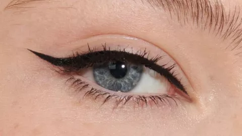 Delineado kitten eye para ojos rasgados