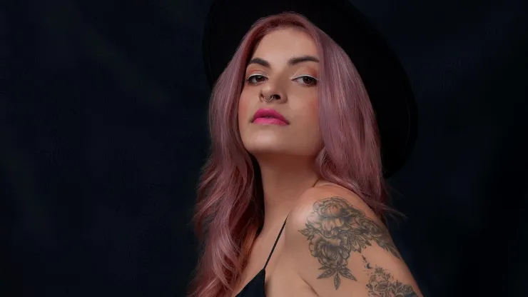 4 tonos de tintes de pelo para mujeres de 40 a 50 años de edad para disimular las canas; te harán lucir más joven y con luz en el rostro Rubio Fresa