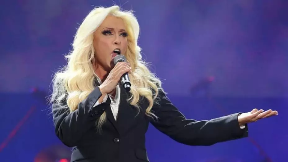 Yuri en Cancún_ La cantante fue anunciada para dar el grito en Fiestas Patrias