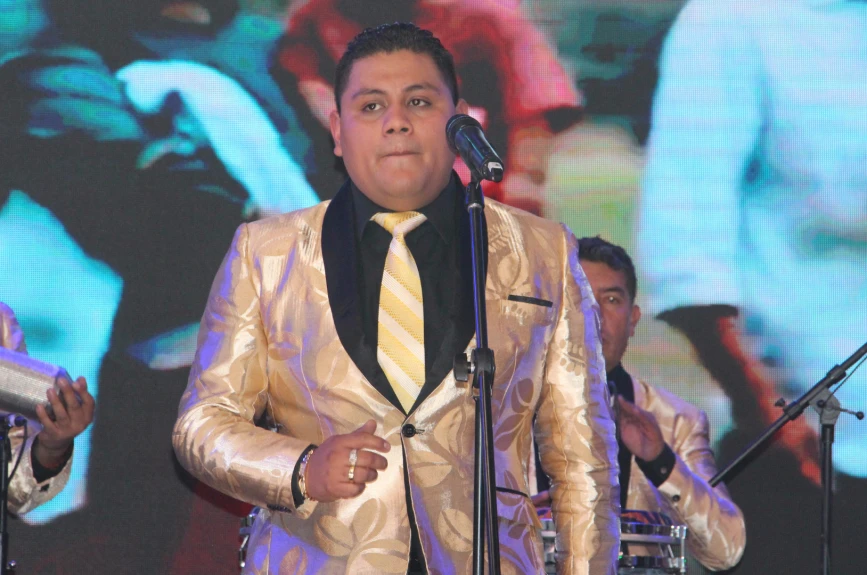 Todos bailamos con sus grandes éxitos
