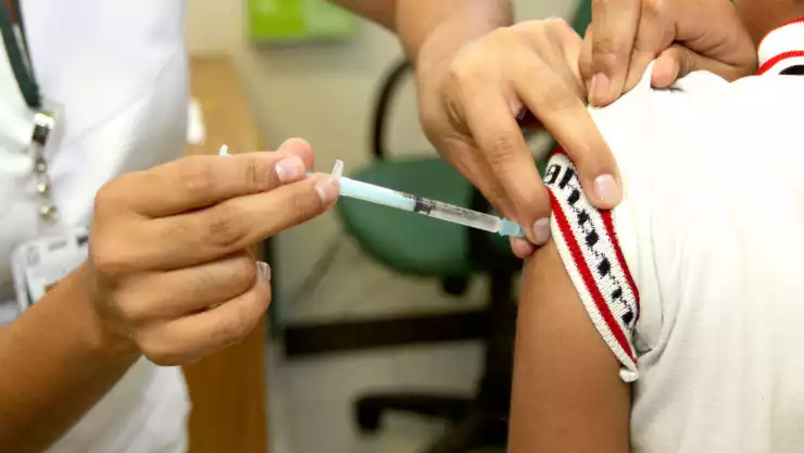 Habrá pausa en la jornada de vacunación en el AMG