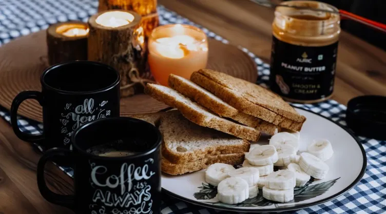 /estilo-de-vida/no-rompas-ayuno-intermitente-pan-cafe-riesgos