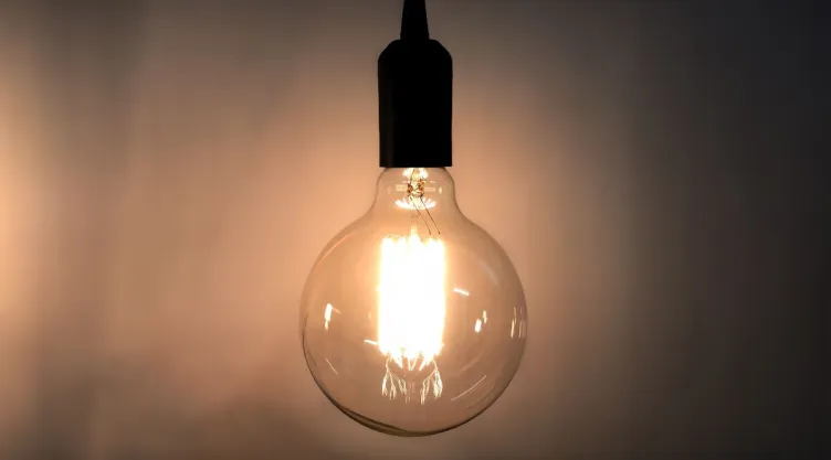 Así puedes conocer tu tarifa diaria de luz con la app de CFE