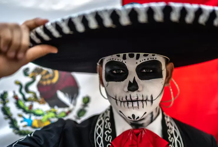 El mejor maquillaje de catrín para hombre, fácil y sencillo