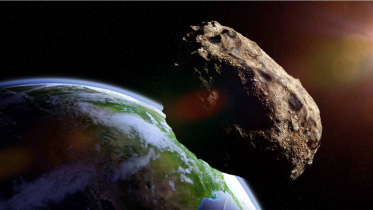 Descubren una ‘miniluna’ que podría estrellarse con la Tierra