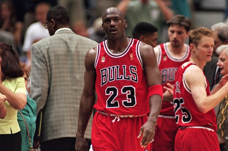 El deporte ráfaga tenía dueño, se trataba de Los Bulls de Chicago, liderado por su majestad, Michael Jordan.