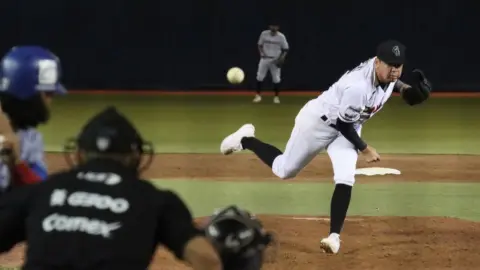 Movimientos Liga Mexicana de Beisbol playoffs
