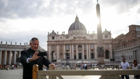 Cortan telecomunicaciones para garantizar el secreto de la elección papal