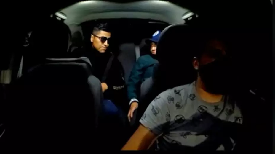 VIDEO_ ¡Dame tu cartera! Conductor de aplicación graba asalto