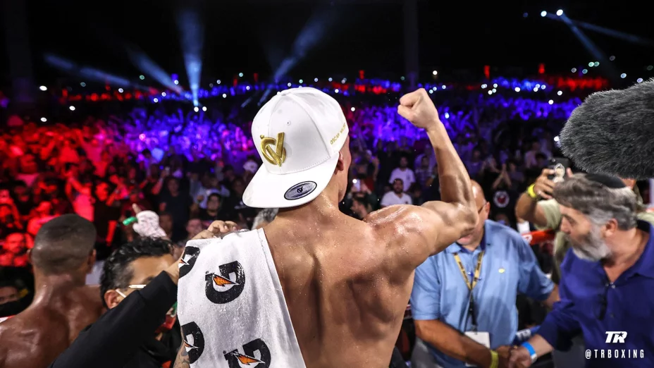 Box Azteca Óscar Valdez campeón Canelo Álvarez