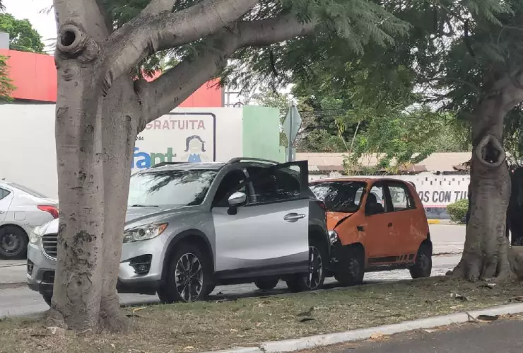 Reportan fuerte choque en la avenida Alemán (FOTO).jpg