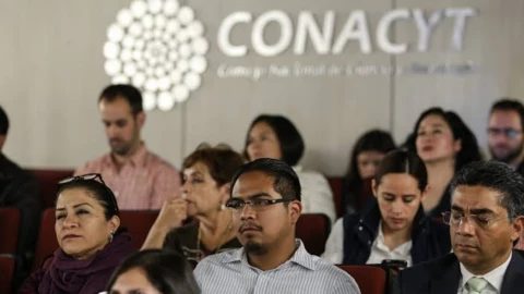Conacyt qué hace becas