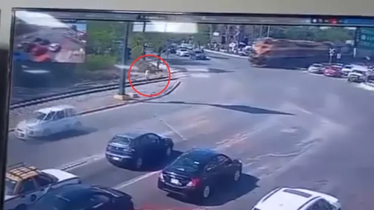 Mujer es atropellada por el tren en Nuevo León