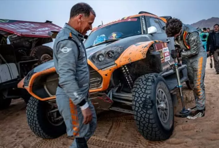 mathieu-baumel-perdio-pierna-estuvo-en-coma-volvio-carreras-autos-pb-notas