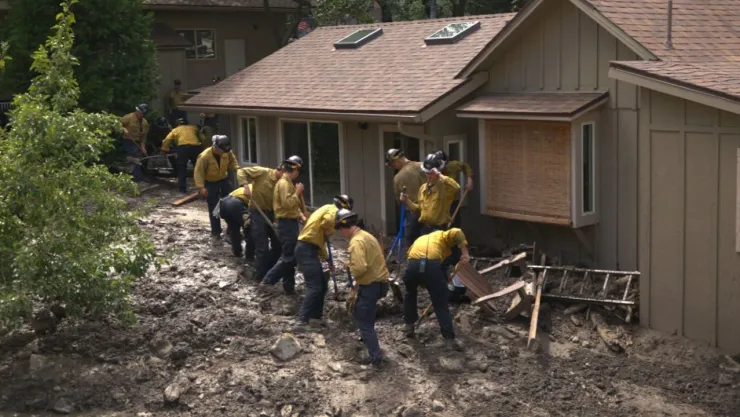 Fuerte tormenta provoca deslizamientos y daños en viviendas de San Bernardino