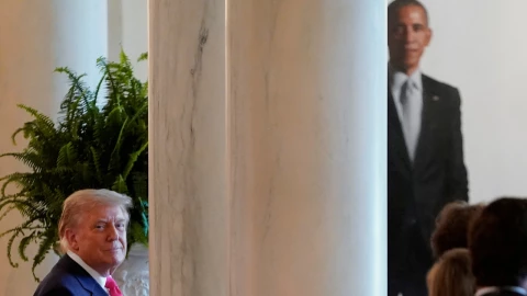 Tulsi Gabbard afirma que Obama lideró un golpe de Estado contra Trump en 2016. Publica evidencia de manipulación de inteligencia.