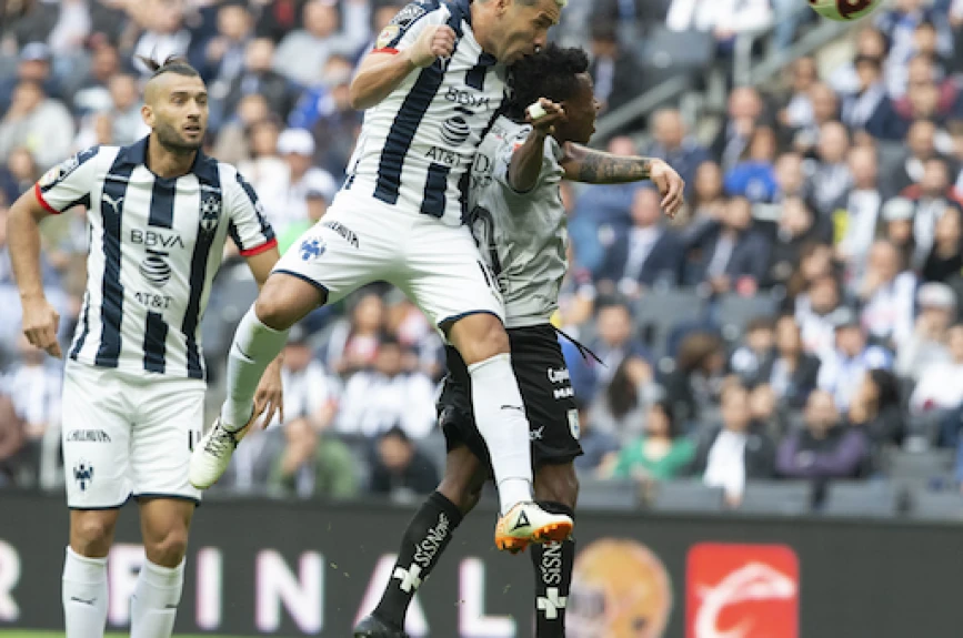Rayados vs Gallos