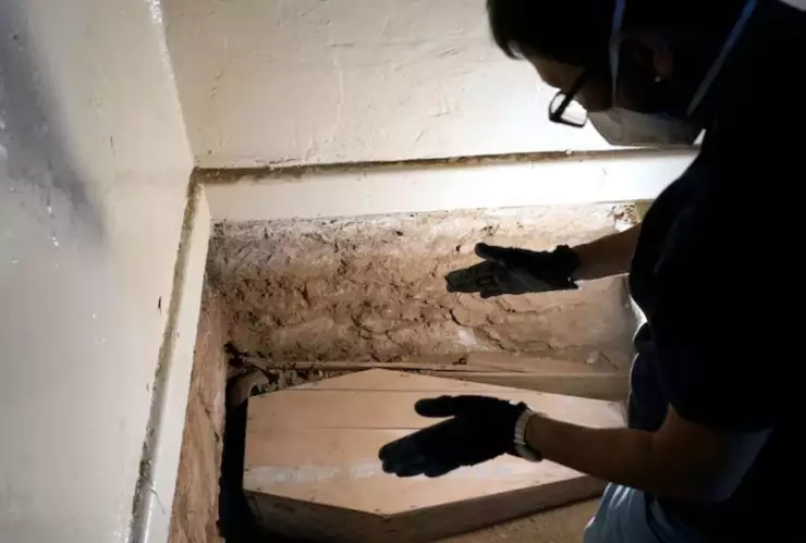 cementerio bajo escuela