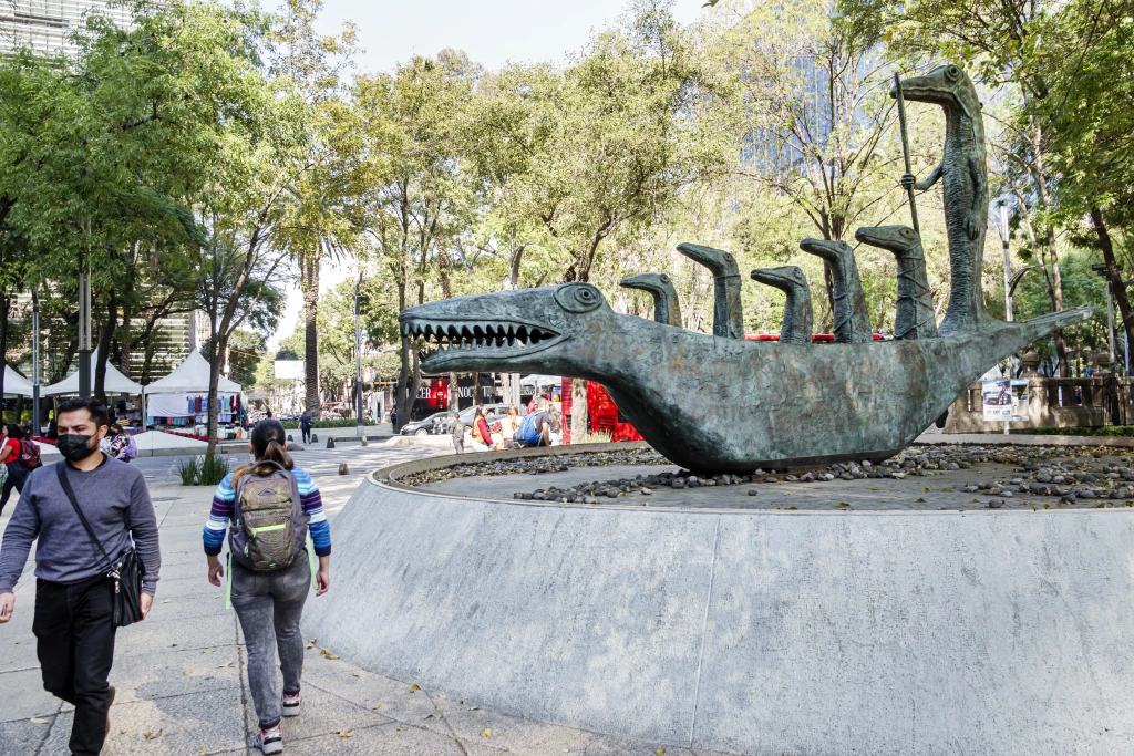 leonora-carrington-escultura