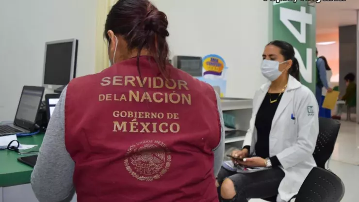 servidores-nacion-vacuna-covid (1).jpg