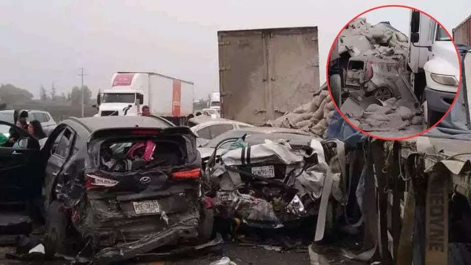 Accidente en Guanajuato: Camión se queda sin frenos y destruye 6 autos en macrolibramiento